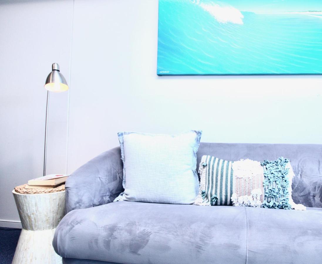 Peepsleep Chevron Towers Apartment Гоулд Коуст Екстериор снимка